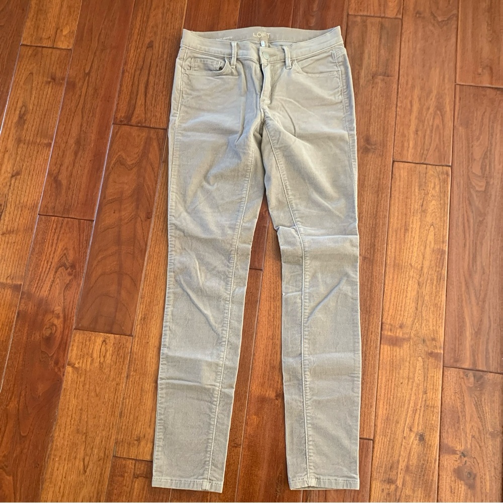 Ann Taylor Soft Gray Ankle Pants